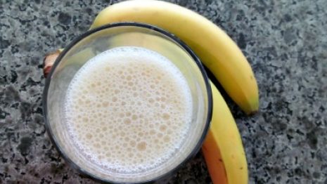 banana and ananas smoothie